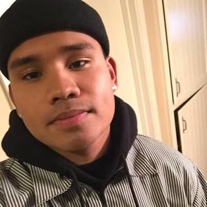 Meet your Posher, Devin